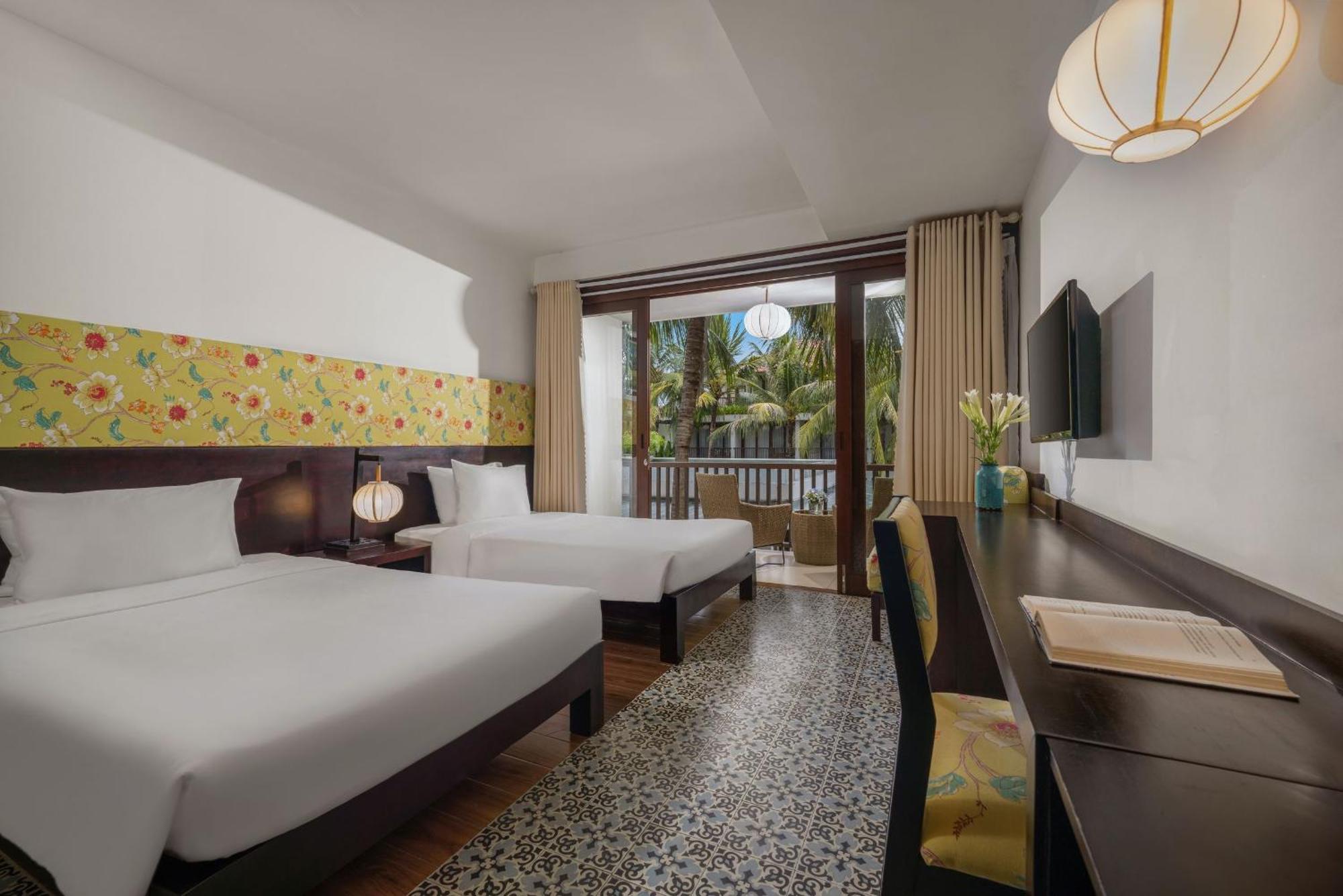 Emerald Riverside 4* Хойан